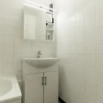 Schoenes 2-zimmer Mit Balkon Inklusive Pkw Stellplatz *
