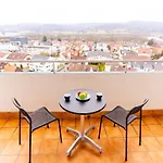 Schoenes 2-zimmer Mit Balkon Inklusive Pkw Stellplatz