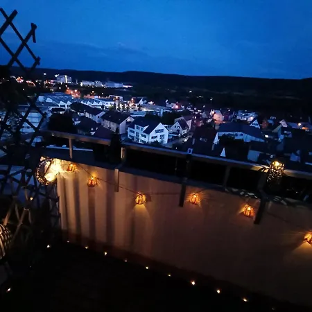 Schoenes 2-zimmer Mit Balkon Inklusive Pkw Stellplatz *